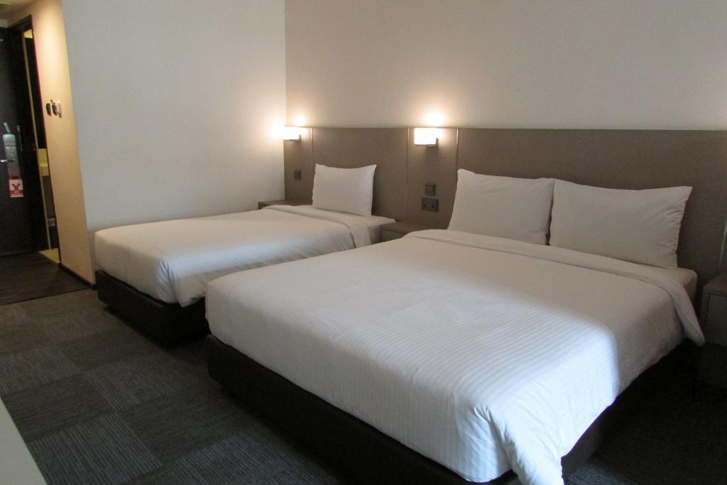 Strand Hotel Σιγκαπούρη Δωμάτιο φωτογραφία